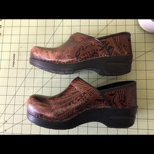 designer nursing shoes